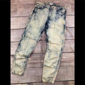 Hudson sz 31 Nico super skinny mid rise jeans